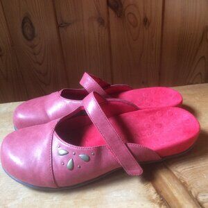 Vionic Kristin Red Orthotic Footbed Mary Jane Comfort Slip On Mule Clog Size 10